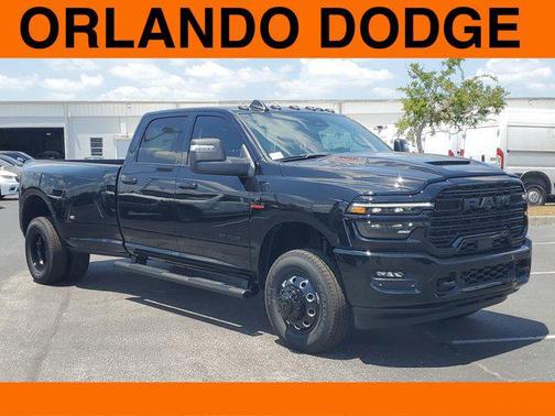 2025 RAM 3500 Laramie Crew Cab 4x4 8' Box