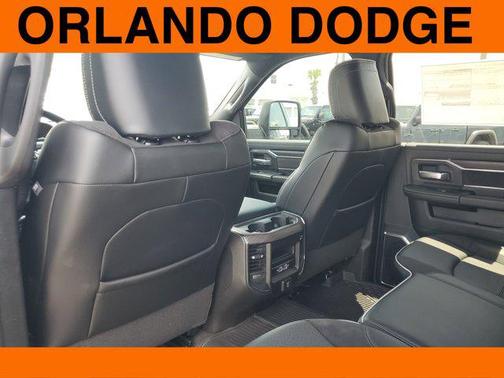 2025 RAM 3500 Laramie Crew Cab 4x4 8' Box