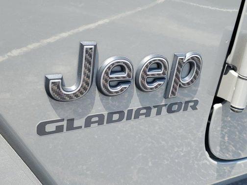 2022 Jeep Gladiator Altitude 4x4