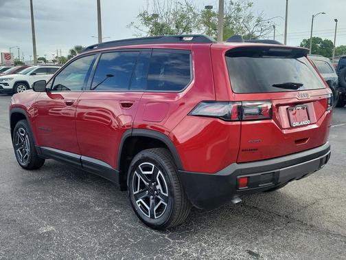 2026 Jeep Cherokee Laredo 4x4