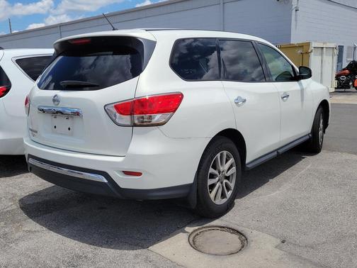 Moonlight White 2014 Nissan Pathfinder S