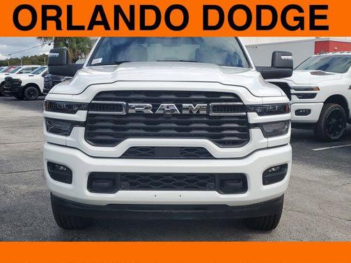 2025 RAM 3500 Big Horn Crew Cab 4x4 6'4' Box