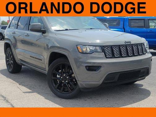 Sting-Gray Clearcoat 2021 Jeep Grand Cherokee Laredo