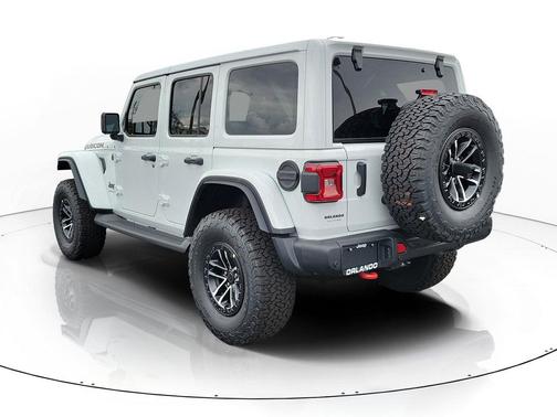 Bright White Clearcoat 2026 Jeep Wrangler Rubicon