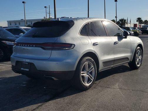 2021 Porsche Macan Base