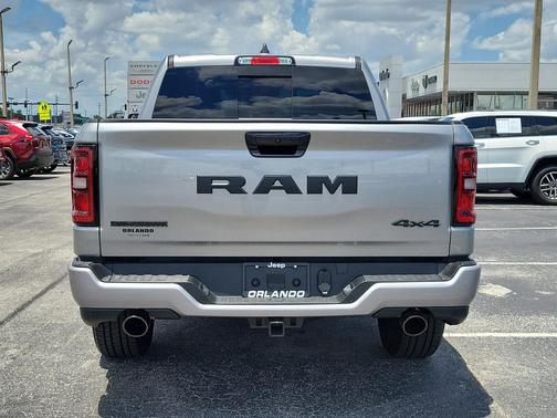 Billet Silver Metallic Clearcoat 2025 RAM 1500 Big Horn/Lone Star