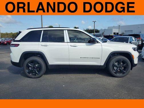 2025 Jeep Grand Cherokee Altitude