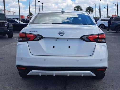 2025 Nissan Versa 1.6 SV