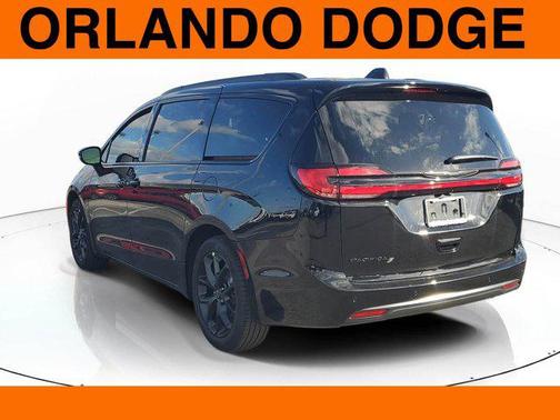 2026 Chrysler Pacifica L