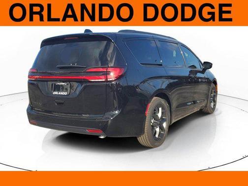 2026 Chrysler Pacifica L