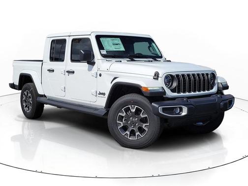 Bright White Clearcoat 2026 Jeep Gladiator Sahara 4x4