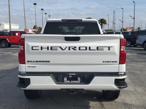 2022 Chevrolet Silverado 1500 Custom