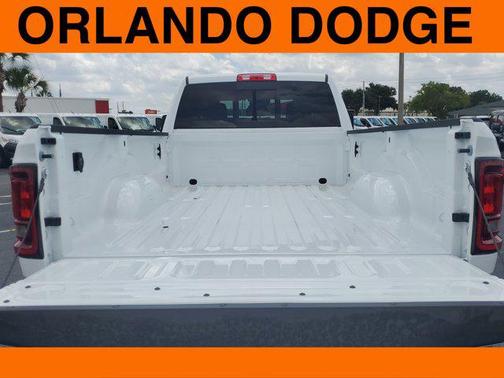 2025 RAM 2500 Tradesman Crew Cab 4x4 8' Box