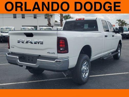 2025 RAM 2500 Tradesman Crew Cab 4x4 8' Box