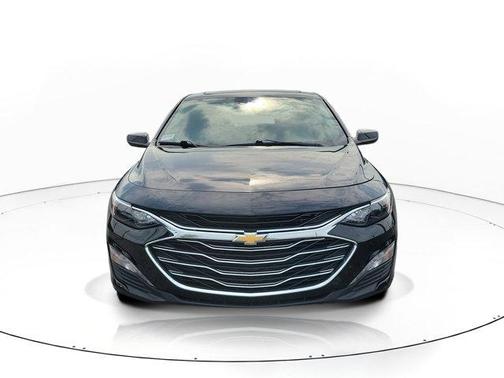 Mosaic Black Metallic 2024 Chevrolet Malibu FWD 1LT