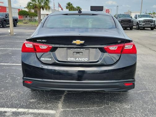 Mosaic Black Metallic 2024 Chevrolet Malibu FWD 1LT
