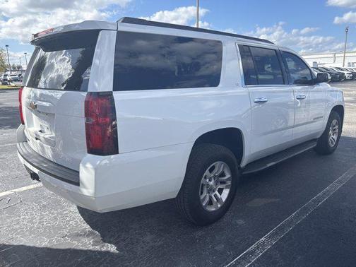 2018 Chevrolet Suburban LT