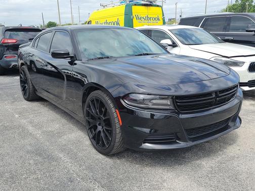 Pitch Black Clearcoat 2020 Dodge Charger SXT