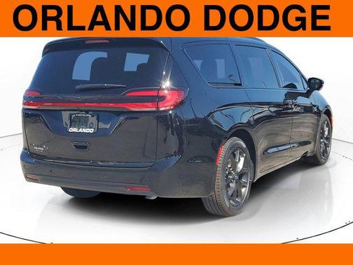 2026 Chrysler Pacifica L