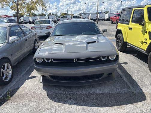 2018 Dodge Challenger SXT