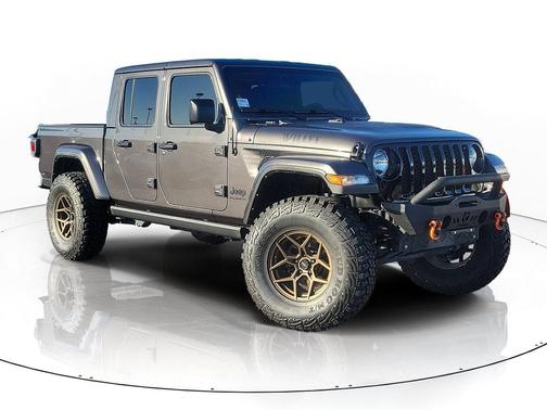 Granite Crystal Metallic Clearcoat 2023 Jeep Gladiator Willys 4x4