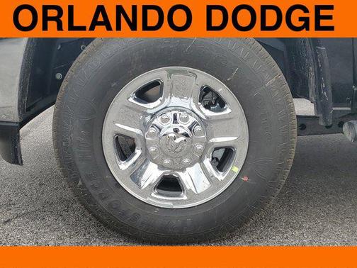 2026 RAM 3500 Tradesman Crew Cab 4x4 6'4' Box