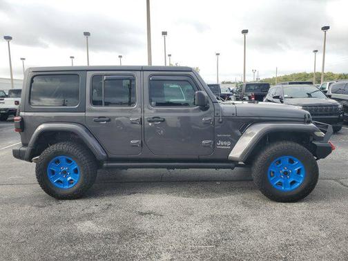 2022 Jeep Wrangler Unlimited Sahara