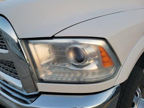 2018 RAM 3500 Laramie Crew Cab 4x4 8' Box