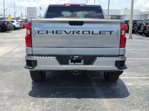 Sterling Gray Metallic 2026 Chevrolet Silverado 1500 Custom
