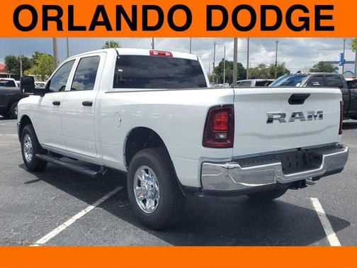 2025 RAM 2500 Tradesman Crew Cab 4x2 6'4' Box