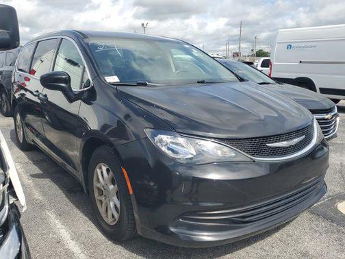 2017 Chrysler Pacifica LX