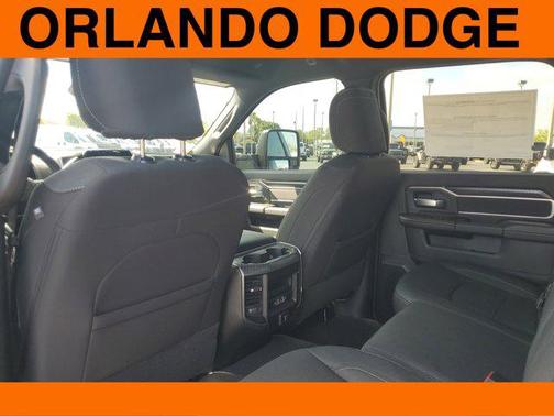 2025 RAM 2500 Big Horn Crew Cab 4x4 6'4' Box