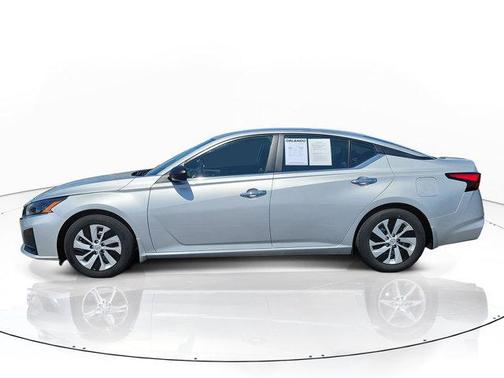 Brilliant Silver Metallic 2024 Nissan Altima S FWD