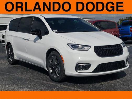 2026 Chrysler Pacifica L