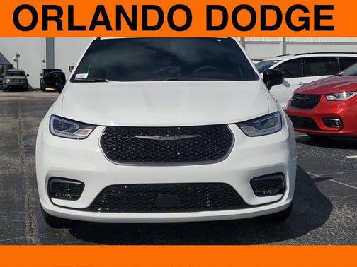 2026 Chrysler Pacifica L