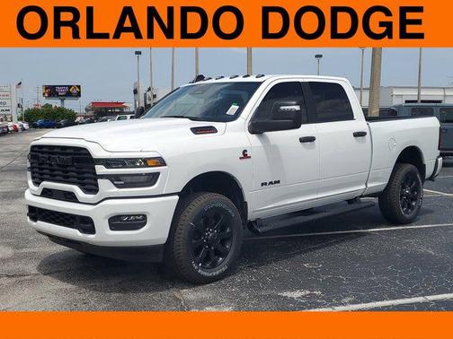 2025 RAM 3500 Big Horn Crew Cab 4x4 6'4' Box