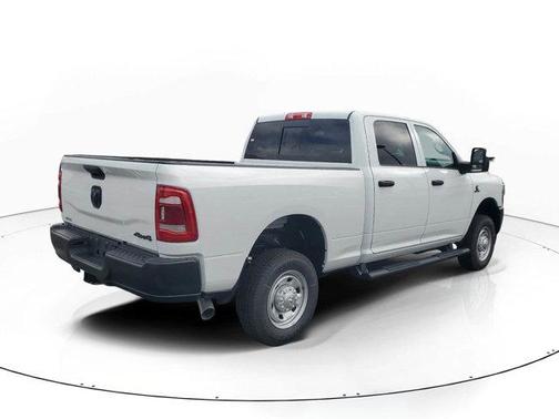 2024 RAM 2500 Tradesman Crew Cab 4x4 6'4' Box