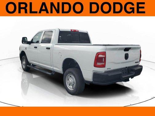2024 RAM 2500 Tradesman Crew Cab 4x4 6'4' Box