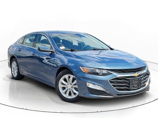 Lakeshore Blue Metallic 2024 Chevrolet Malibu FWD 1LT