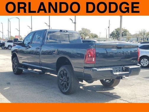 2026 RAM 3500 Laramie Crew Cab 4x4 8' Box