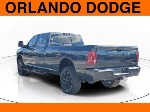 2026 RAM 3500 Laramie Crew Cab 4x4 8' Box