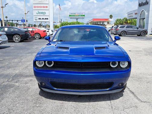 2022 Dodge Challenger SXT