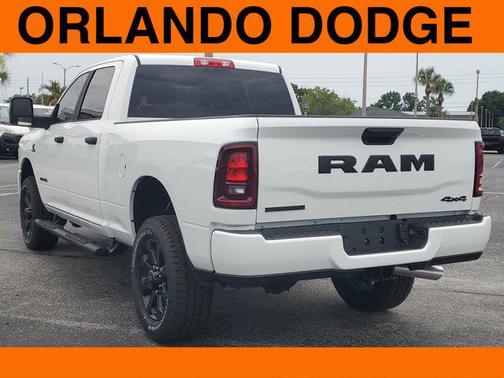2025 RAM 2500 Big Horn Crew Cab 4x4 6'4' Box