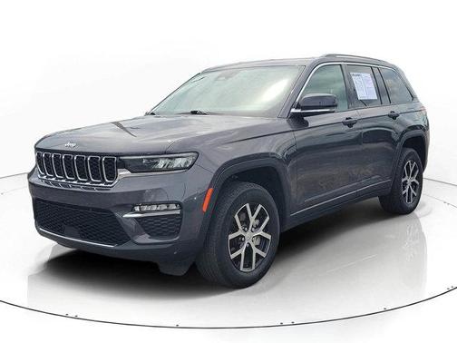 Baltic Gray Metallic Clearcoat 2023 Jeep Grand Cherokee Limited