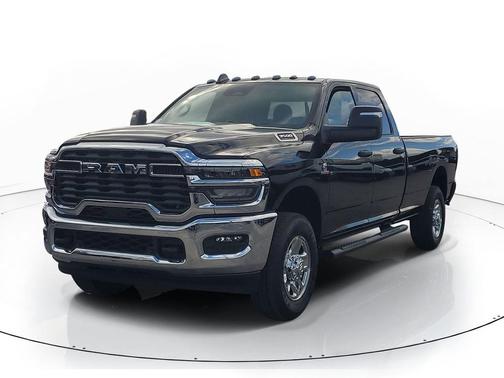 Diamond Black Crystal Pearlcoat 2026 RAM 3500 Tradesman Crew Cab 4x4 8' Box