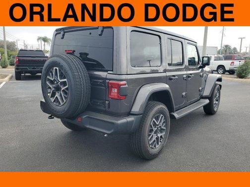 2025 Jeep Wrangler 4-Door Sahara 4x4