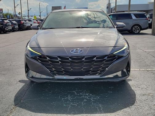 Fluid Metal 2023 Hyundai ELANTRA HEV Limited