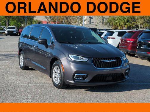 2023 Chrysler Pacifica Touring L