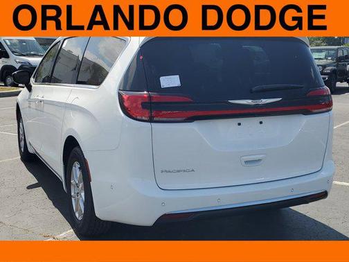 2025 Chrysler Pacifica L