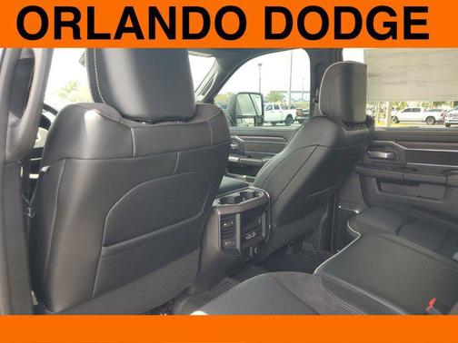2025 RAM 3500 Laramie Crew Cab 4x4 8' Box